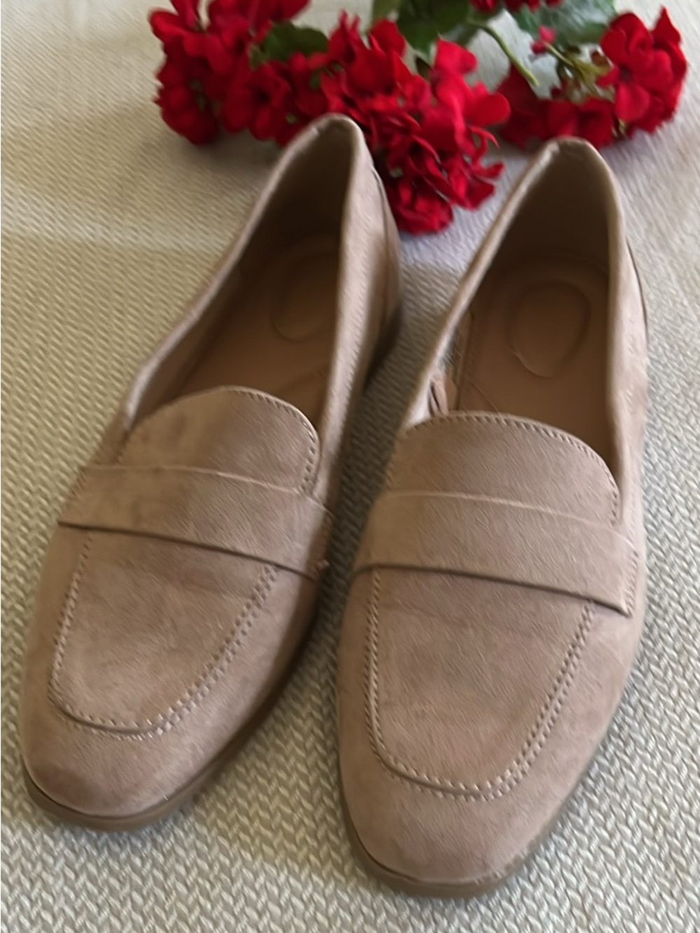 Old Navy Women's Taupe City Loafers Size 9